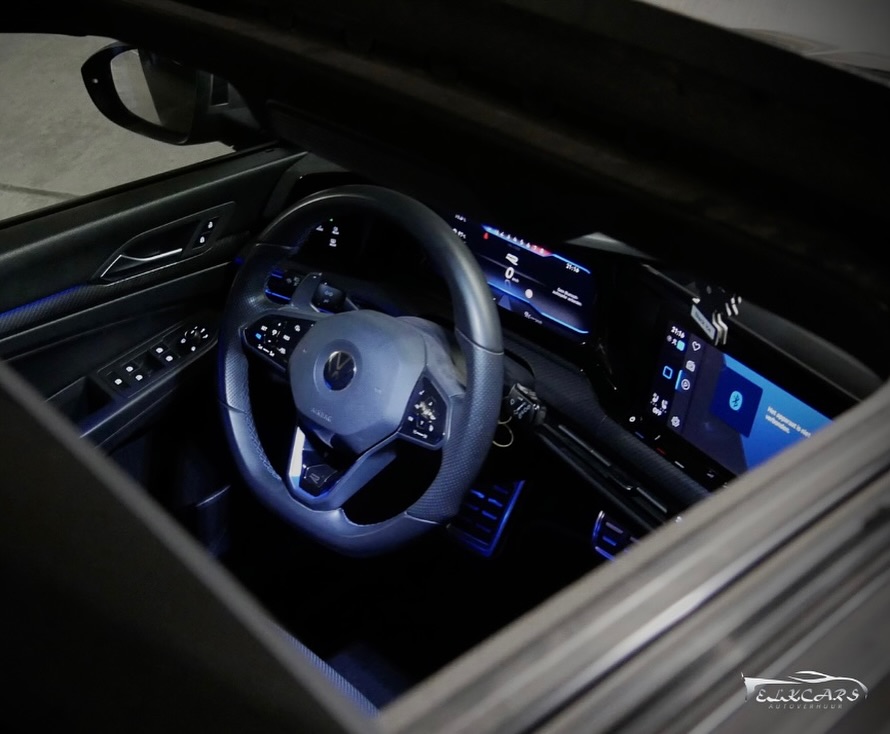 Volkswagen Golf R 4Motion